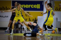 Kayla-McBride-Fenerbahce-Dec2020-30