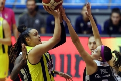 Kayla-McBride-Fenerbahce-Dec2020-36